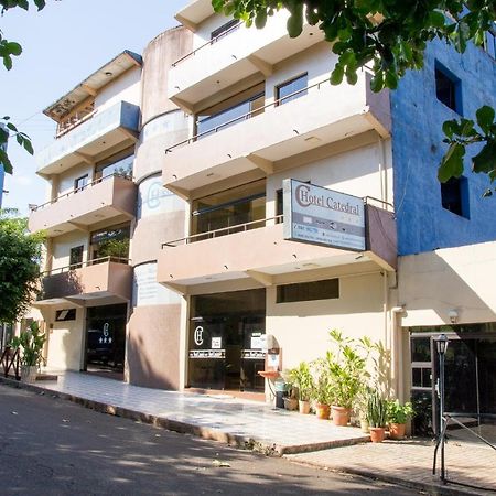 Hotel Catedral Ciudad del Este Luaran gambar